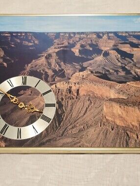 1970s Vintage Grand Canyon Picture Clock Analog Boho